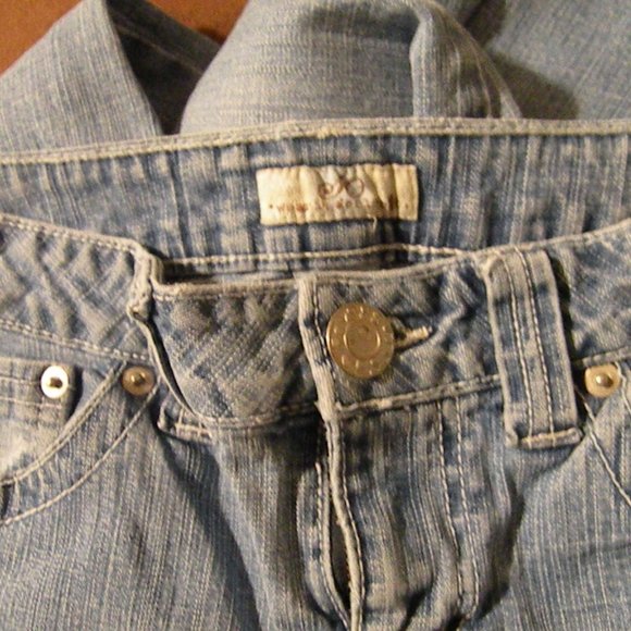 SO wear it to declare it jeans - Picture 5 of 6